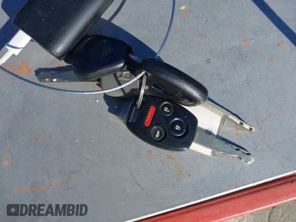 ✅ 2012 Honda Accord EX-L • VIN: 1HGCP3F88CA039989 • Lot: 43556547. Wystawiony na IAAI z przebiegiem 194 837 mil. Bezpłatny archiwum sprzedaży aukcyjnych z USA i szczegółowy raport historii pojazdu na DreamBid. Zdjęcie 11.