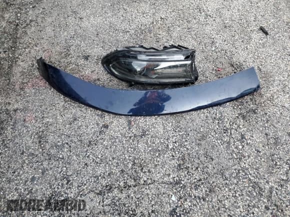 ✅ 2017 Dodge Charger Police • VIN: 2C3CDXKT8HH621435 • Lot: 91104635. Wystawiony na Copart z przebiegiem 146 915 mil. Bezpłatny archiwum sprzedaży aukcyjnych z USA i szczegółowy raport historii pojazdu na DreamBid. Zdjęcie 12.