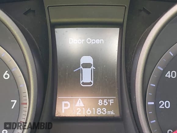 ✅ 2015 Hyundai Santa Fe • VIN: 5XYZUDLBXFG274521 • Лот: 43380900. Опубликован ранее на IAAI с пробегом 216 183 миль. Бесплатный доступ к архиву аукционных продаж из США и подробный отчёт об истории автомобиля на DreamBid. Изображение 15.