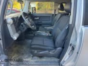 ✅ 2008 Toyota FJ Cruiser • VIN: JTEBU11FX8K028132 • Лот: 90955125. Опубликован ранее на Copart с пробегом 210 133 миль. Бесплатный доступ к архиву аукционных продаж из США и подробный отчёт об истории автомобиля на DreamBid. Изображение 11.