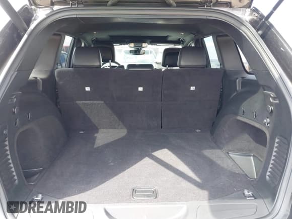 ✅ 2019 Jeep Grand Cherokee Upland • VIN: 1C4RJFAG6KC695105 • Lot: 43284609. Listed on IAAI with 73,349 mi. Free auction sales archive from the USA and detailed vehicle history report at DreamBid. Image 17.