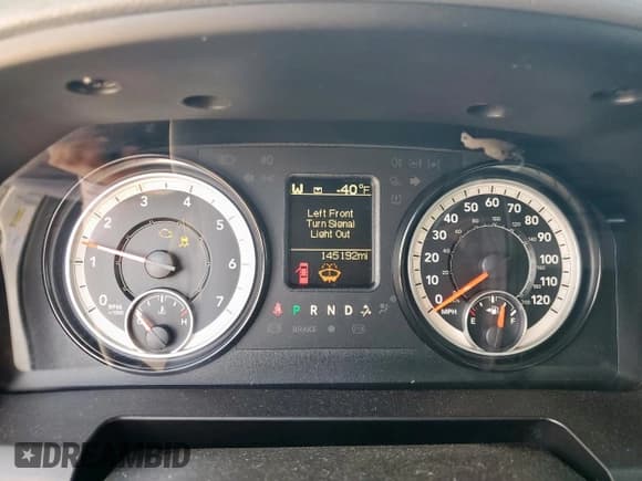 ✅ 2018 Ram 2500 Tradesman • VIN: 3C6UR5CJ7JG166108 • Lot: 80130395. Listed on Copart with 145,192 mi. Free auction sales archive from the USA and detailed vehicle history report at DreamBid. Image 9.