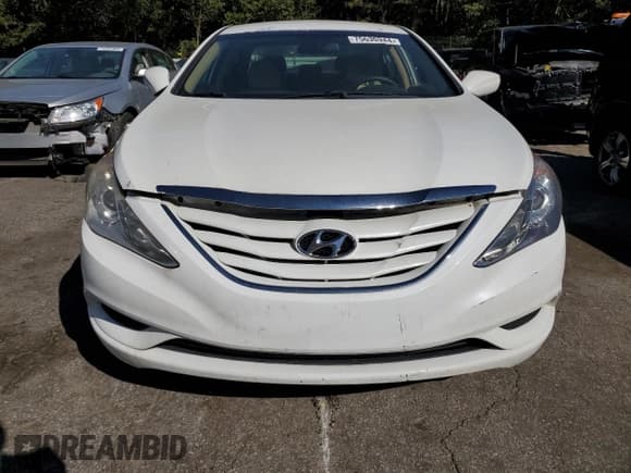 ✅ 2011 Hyundai Sonata GLS • VIN: 5NPEB4AC3BH139352 • Lot: 75630944. Listed on Copart with 225,501 mi. Free auction sales archive from the USA and detailed vehicle history report at DreamBid. Image 5.