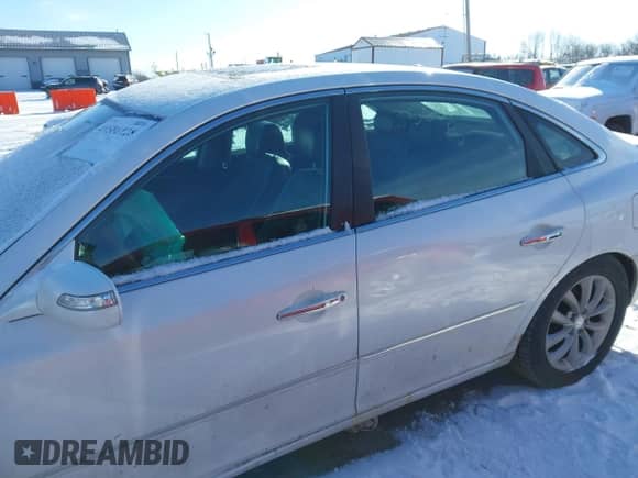 2008 Hyundai Azera Limited с VIN KMHFC46F68A256861, выставлен на аукционе IAAI как лот 41586128 с пробегом 218 770 миль миль и . История ставок и продаж доступна на DreamBid. Изображение 14.