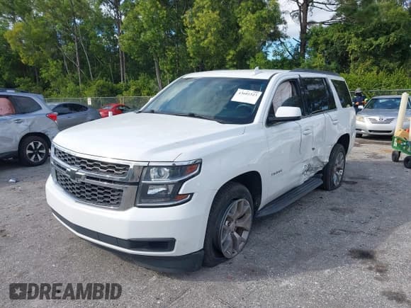 ✅ 2017 Chevrolet Tahoe LS • VIN: 1GNSCAKC6HR325490 • Lot: 43601523. Wystawiony na IAAI z przebiegiem 95 770 mil. Bezpłatny archiwum sprzedaży aukcyjnych z USA i szczegółowy raport historii pojazdu na DreamBid. Zdjęcie 17.