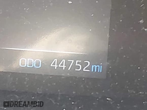 ✅ 2022 Toyota Highlander LE • VIN: 5TDBZRBHXNS560991 • Lot: 42459506. Wystawiony na IAAI z przebiegiem 44 752 mil. Bezpłatny archiwum sprzedaży aukcyjnych z USA i szczegółowy raport historii pojazdu na DreamBid. Zdjęcie 16.