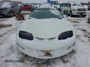✅ 1998 Pontiac Firebird Firebird • VIN: 2G2FS22K7W2227888 • Lot: 95734395. Wystawiony na Copart z przebiegiem Nie podano. Bezpłatny archiwum sprzedaży aukcyjnych z USA i szczegółowy raport historii pojazdu na DreamBid. Zdjęcie 5.