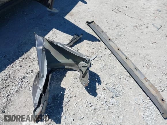 ✅ 2003 Pontiac Vibe • VIN: 5Y2SL62813Z419366 • Lot: 42262554. Listed on IAAI with 237,465 mi. Free auction sales archive from the USA and detailed vehicle history report at DreamBid. Image 12.