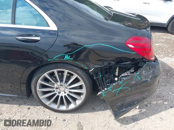 ✅ 2016 Mercedes-Benz S 550 • VIN: WDDUG8FB6GA218295 • Lot: 43022280. Listed on IAAI with 94,848 mi. Free auction sales archive from the USA and detailed vehicle history report at DreamBid. Image 6.