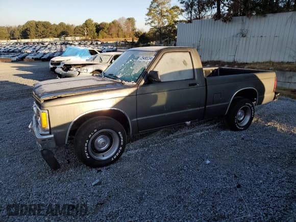 ✅ 1993 Chevrolet S-10 X96 • VIN: 1GCCS14R1P8113327 • Lot: 85495234. Listed on Copart with 298,039 mi. Free auction sales archive from the USA and detailed vehicle history report at DreamBid. Image 1.