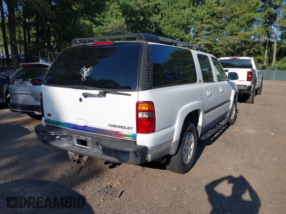 ✅ 2003 Chevrolet Suburban LT • VIN: 1GNFK16Z73R223479 • Лот: 43026242. Опубликован ранее на IAAI с пробегом 167 732 миль. Бесплатный доступ к архиву аукционных продаж из США и подробный отчёт об истории автомобиля на DreamBid. Изображение 4.