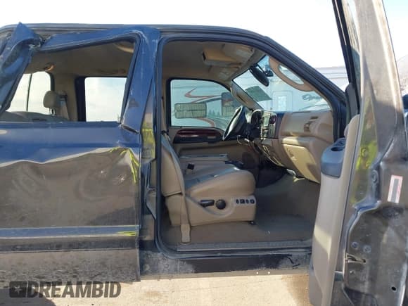✅ 2005 Ford F-250 XL • VIN: 1FTSW21PX5EA04064 • Lot: 43674997. Listed on IAAI with 164,285 mi. Free auction sales archive from the USA and detailed vehicle history report at DreamBid. Image 5.
