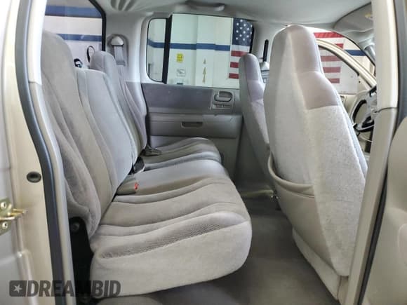 ✅ 2004 Dodge Dakota SLT • VIN: 1D7HG48N24S528242 • Lot: 52423025. Wystawiony na Copart z przebiegiem 113 786 mil. Bezpłatny archiwum sprzedaży aukcyjnych z USA i szczegółowy raport historii pojazdu na DreamBid. Zdjęcie 11.