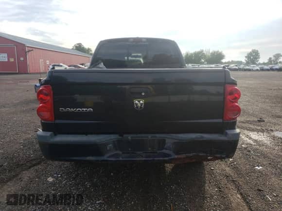 2007 Dodge Dakota ST z VIN 1D7HE28K27S208293, wystawiony jako Copart lot #68505375 z przebiegiem 226 241 mil mil oraz Czysty tytuł • Clean title. Historia ofert i sprzedaży dostępna na DreamBid. Obrazek 6.
