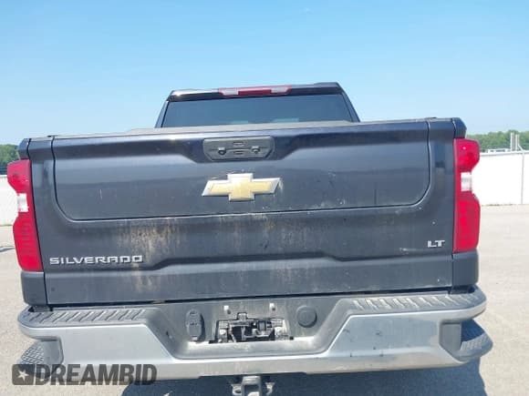 ✅ 2023 Chevrolet Silverado 1500 LT • VIN: 1GCUDDED2PZ238494 • Lot: 42991987. Listed on IAAI with Not provided. Free auction sales archive from the USA and detailed vehicle history report at DreamBid. Image 16.