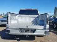 ✅ 2021 Chevrolet Silverado 1500 RST • VIN: 1GCPWDED1MZ155481 • Lot: 42238887. Wystawiony na IAAI z przebiegiem Nie podano. Bezpłatny archiwum sprzedaży aukcyjnych z USA i szczegółowy raport historii pojazdu na DreamBid. Zdjęcie 16.