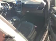 ✅ 2019 Mercedes-Benz GLE 43 AMG • VIN: 4JGED6EB2KA137585 • Lot: 82422515. Listed on Copart with 103,977 mi. Free auction sales archive from the USA and detailed vehicle history report at DreamBid. Image 8.