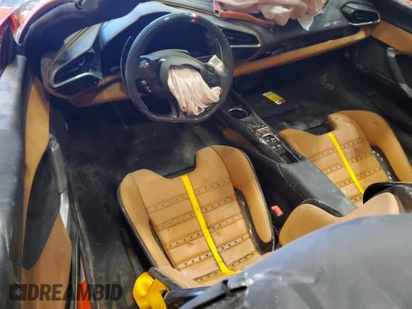 ✅ 2024 Ferrari 296 • VIN: ZFF01SMA7R0305022 • Lot: 86391744. Wystawiony na Copart z przebiegiem Nie podano. Bezpłatny archiwum sprzedaży aukcyjnych z USA i szczegółowy raport historii pojazdu na DreamBid. Zdjęcie 8.