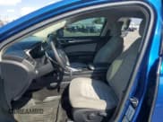 ✅ 2017 Ford Fusion S • VIN: 3FA6P0G75HR380608 • Lot: 81863285. Wystawiony na Copart z przebiegiem 147 516 mil. Bezpłatny archiwum sprzedaży aukcyjnych z USA i szczegółowy raport historii pojazdu na DreamBid. Zdjęcie 7.