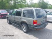 ✅ 1999 Mercury Mountaineer • VIN: 4M2ZU54E5XUJ25507 • Lot: 42270839. Listed on IAAI with 187,679 mi. Free auction sales archive from the USA and detailed vehicle history report at DreamBid. Image 3.