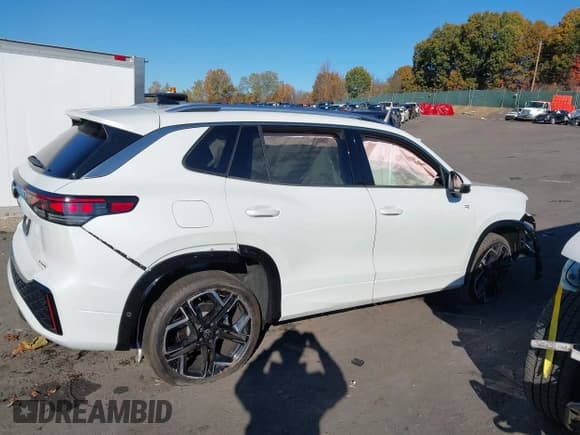 ✅ 2025 Volkswagen Tiguan SEL R-Line • VIN: 3VVLR7RM0SM033339 • Лот: 43539565. Опубликован ранее на IAAI с пробегом 1 001 миль. Бесплатный доступ к архиву аукционных продаж из США и подробный отчёт об истории автомобиля на DreamBid. Изображение 13.