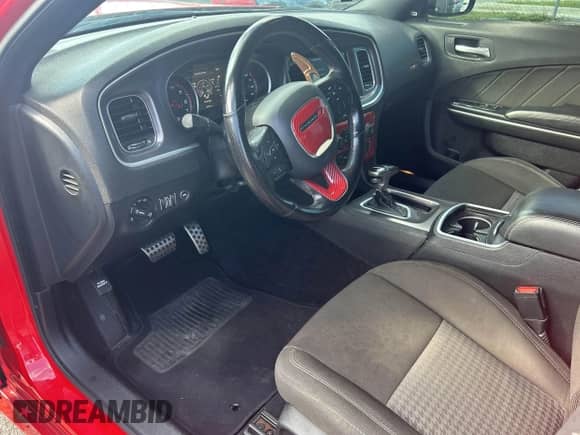 2020 Dodge Charger Scat Pack with VIN 2C3CDXGJ0LH160120, listed as a IAAI auction lot 43616410 with 100,010 mi miles and . Bid and sale history available at DreamBid. Image 5.