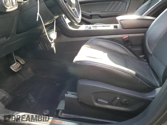 ✅ 2022 Ford Edge ST • VIN: 2FMPK4AP9NBB07206 • Lot: 64432775. Wystawiony na Copart z przebiegiem 48 839 mil. Bezpłatny archiwum sprzedaży aukcyjnych z USA i szczegółowy raport historii pojazdu na DreamBid. Zdjęcie 7.