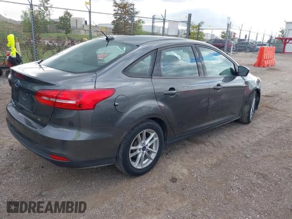 ✅ 2017 Ford Focus SE • VIN: 1FADP3F24HL242894 • Lot: 43307716. Listed on IAAI with 126,501 mi. Free auction sales archive from the USA and detailed vehicle history report at DreamBid. Image 4.
