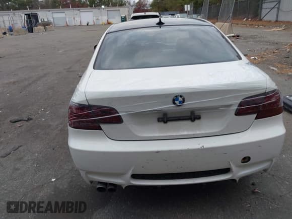 ✅ 2012 BMW 3 Series 328i xDrive • VIN: WBAKF3C58CE793584 • Lot: 43670975. Listed on IAAI with 82,081 mi. Free auction sales archive from the USA and detailed vehicle history report at DreamBid. Image 17.