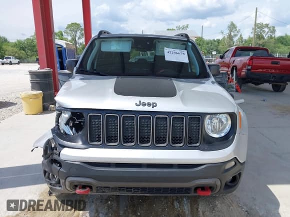 ✅ 2021 Jeep Renegade Trailhawk • VIN: ZACNJDC17MPN27500 • Lot: 42206678. Listed on IAAI with 114,258 mi. Free auction sales archive from the USA and detailed vehicle history report at DreamBid. Image 12.