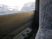 ✅ 1998 GMC Sonoma SLS • VIN: 1GTCS1949W8543165 • Lot: 73787354. Wystawiony na Copart z przebiegiem 120 465 mil. Bezpłatny archiwum sprzedaży aukcyjnych z USA i szczegółowy raport historii pojazdu na DreamBid. Zdjęcie 10.