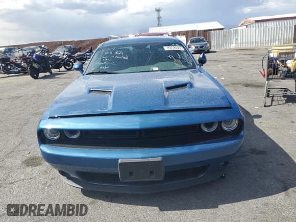 ✅ 2020 Dodge Challenger SXT • VIN: 2C3CDZAG9LH253971 • Lot: 52683593. Wystawiony na Copart z przebiegiem 29 324 mil. Bezpłatny archiwum sprzedaży aukcyjnych z USA i szczegółowy raport historii pojazdu na DreamBid. Zdjęcie 5.
