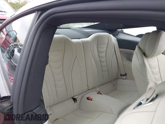 ✅ 2023 BMW 8 Series M850i xDrive • VIN: WBABC4C03PCK50261 • Lot: 43608568. Listed on IAAI with 29,434 mi. Free auction sales archive from the USA and detailed vehicle history report at DreamBid. Image 8.