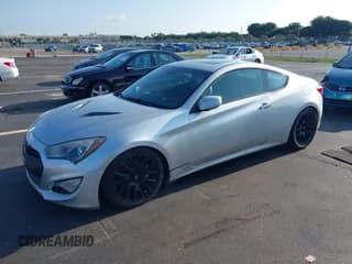 ✅ 2014 Hyundai Genesis Coupe 2.0T • VIN: KMHHT6KD3EU119847 • Lot: 43061546. Wystawiony na IAAI z przebiegiem 190 359 mil. Bezpłatny archiwum sprzedaży aukcyjnych z USA i szczegółowy raport historii pojazdu na DreamBid. Zdjęcie 2.