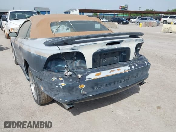 ✅ 1994 Ford Mustang • VIN: 1FALP45TXRF168327 • Lot: 42237759. Listed on IAAI with 147,629 mi. Free auction sales archive from the USA and detailed vehicle history report at DreamBid. Image 6.