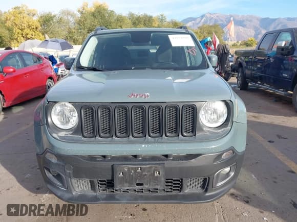 ✅ 2017 Jeep Renegade Latitude • VIN: ZACCJABBXHPF38001 • Лот: 43576595. Опубликован ранее на IAAI с пробегом Не указан. Бесплатный доступ к архиву аукционных продаж из США и подробный отчёт об истории автомобиля на DreamBid. Изображение 11.