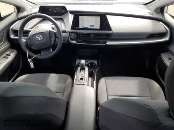 2025 Toyota Prius LE with VIN JTDADABU5S3026898, listed as a Copart auction lot 81225015 with 2,814 mi miles and Salvage title. Bid and sale history available at DreamBid. Image 8.