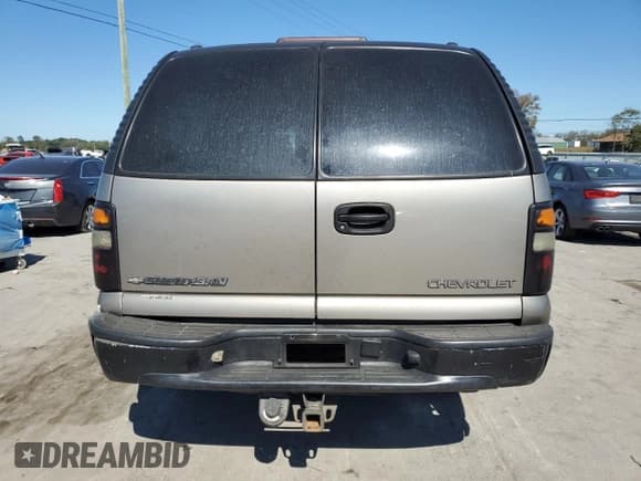 ✅ 2001 Chevrolet Suburban LS • VIN: 1GNFK16TX1J300689 • Лот: 75033204. Опубликован ранее на Copart с пробегом 335 643 миль. Бесплатный доступ к архиву аукционных продаж из США и подробный отчёт об истории автомобиля на DreamBid. Изображение 6.