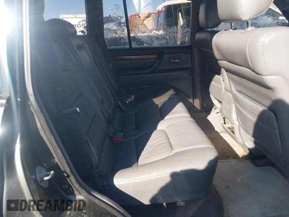 ✅ 2000 Lexus LX 470 • VIN: JT6HT00W6Y0118359 • Лот: 41369134. Опубликован ранее на IAAI с пробегом 279 475 миль. Бесплатный доступ к архиву аукционных продаж из США и подробный отчёт об истории автомобиля на DreamBid. Изображение 8.