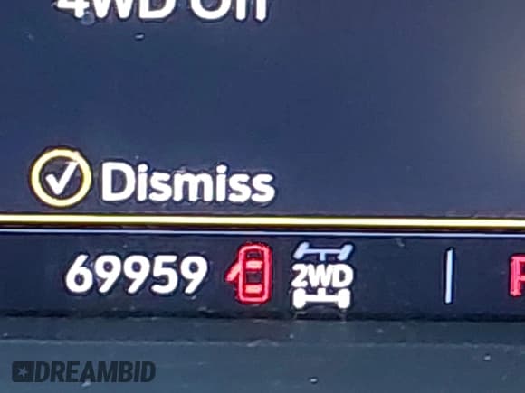 ✅ 2019 Chevrolet Silverado 1500 RST • VIN: 1GCUYEEDXKZ348261 • Lot: 43297200. Wystawiony na IAAI z przebiegiem 69 959 mil. Bezpłatny archiwum sprzedaży aukcyjnych z USA i szczegółowy raport historii pojazdu na DreamBid. Zdjęcie 15.