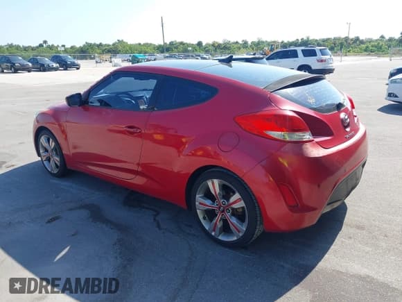 ✅ 2012 Hyundai Veloster w/Gray Int • VIN: KMHTC6AD0CU040970 • Lot: 42174672. Wystawiony na IAAI z przebiegiem 142 310 mil. Bezpłatny archiwum sprzedaży aukcyjnych z USA i szczegółowy raport historii pojazdu na DreamBid. Zdjęcie 3.
