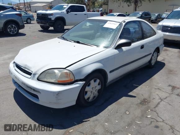 ✅ 1997 Honda Civic DX • VIN: 1HGEJ6228VL004230 • Лот: 42825967. Опубликован ранее на IAAI с пробегом 247 210 миль. Бесплатный доступ к архиву аукционных продаж из США и подробный отчёт об истории автомобиля на DreamBid. Изображение 2.