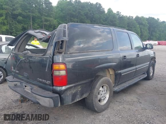 ✅ 2003 Chevrolet Suburban LS • VIN: 1GNFK16Z03J277625 • Лот: 42660207. Опубликован ранее на IAAI с пробегом 210 339 миль. Бесплатный доступ к архиву аукционных продаж из США и подробный отчёт об истории автомобиля на DreamBid. Изображение 4.