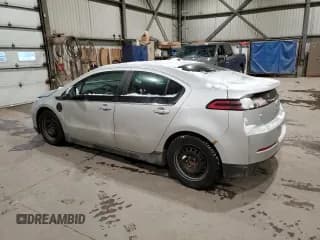 ✅ 2015 Chevrolet Volt • VIN: 1G1RA6E4XFU110907 • Lot: 37487844. Wystawiony na Copart z przebiegiem 230 354 mil. Bezpłatny archiwum sprzedaży aukcyjnych z USA i szczegółowy raport historii pojazdu na DreamBid. Zdjęcie 2.