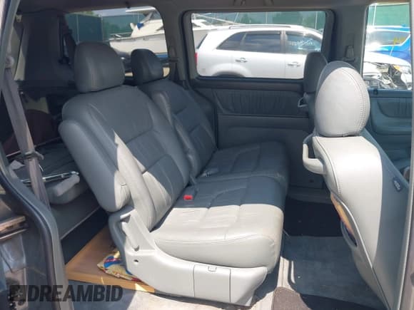 ✅ 2002 Honda Odyssey EX-L • VIN: 5FNRL18912B017417 • Лот: 43011599. Опубликован ранее на IAAI с пробегом Не указан. Бесплатный доступ к архиву аукционных продаж из США и подробный отчёт об истории автомобиля на DreamBid. Изображение 8.