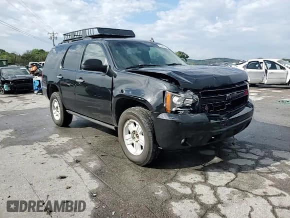 ✅ 2013 Chevrolet Tahoe LTZ • VIN: 1GNSKCE07DR159698 • Lot: 81648765. Wystawiony na Copart z przebiegiem 279 153 mil. Bezpłatny archiwum sprzedaży aukcyjnych z USA i szczegółowy raport historii pojazdu na DreamBid. Zdjęcie 13.