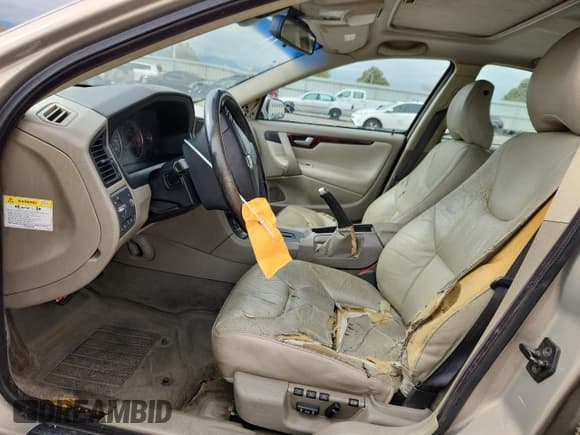 ✅ 2004 Volvo S60 • VIN: YV1RS61T442325574 • Lot: 85568445. Listed on Copart with 206,893 mi. Free auction sales archive from the USA and detailed vehicle history report at DreamBid. Image 7.