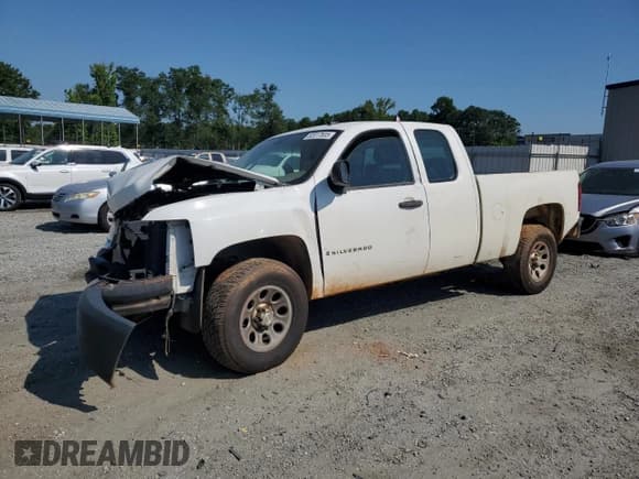 ✅ 2009 Chevrolet Silverado 1500 Work Truck • VIN: 1GCEC19029Z254145 • Lot: 62017835. Wystawiony na Copart z przebiegiem Nie podano. Bezpłatny archiwum sprzedaży aukcyjnych z USA i szczegółowy raport historii pojazdu na DreamBid. Zdjęcie 1.