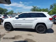 ✅ 2019 Jeep Grand Cherokee Upland • VIN: 1C4RJFAG5KC820031 • Lot: 42642018. Listed on IAAI with 112,933 mi. Free auction sales archive from the USA and detailed vehicle history report at DreamBid. Image 15.