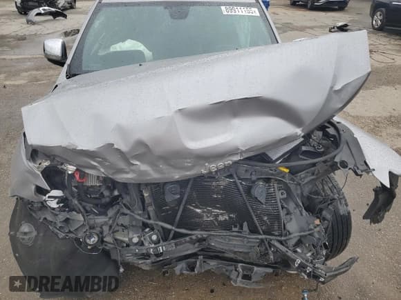 ✅ 2020 Jeep Grand Cherokee Limited X • VIN: 1C4RJEBG7LC201974 • Lot: 89911155. Listed on Copart with 141,610 mi. Free auction sales archive from the USA and detailed vehicle history report at DreamBid. Image 12.